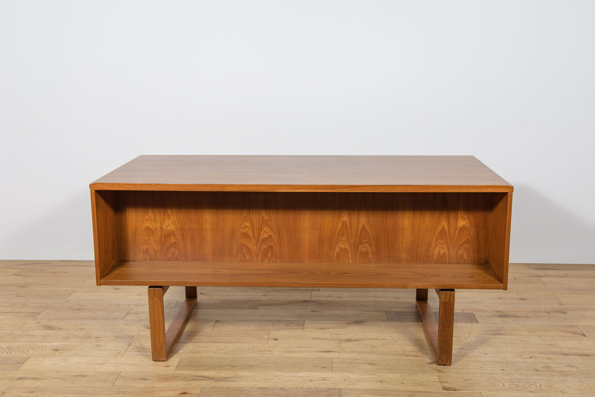 Mid-Century Teak Freestanding Desk by Torben Valeur & Henning Jensen for Dyrlund, Denmark, 1960s