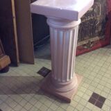 Colonne en plâtre