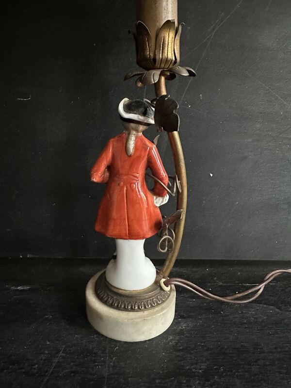 Lampe ancienne figurine marquis en porcelaine, 1940