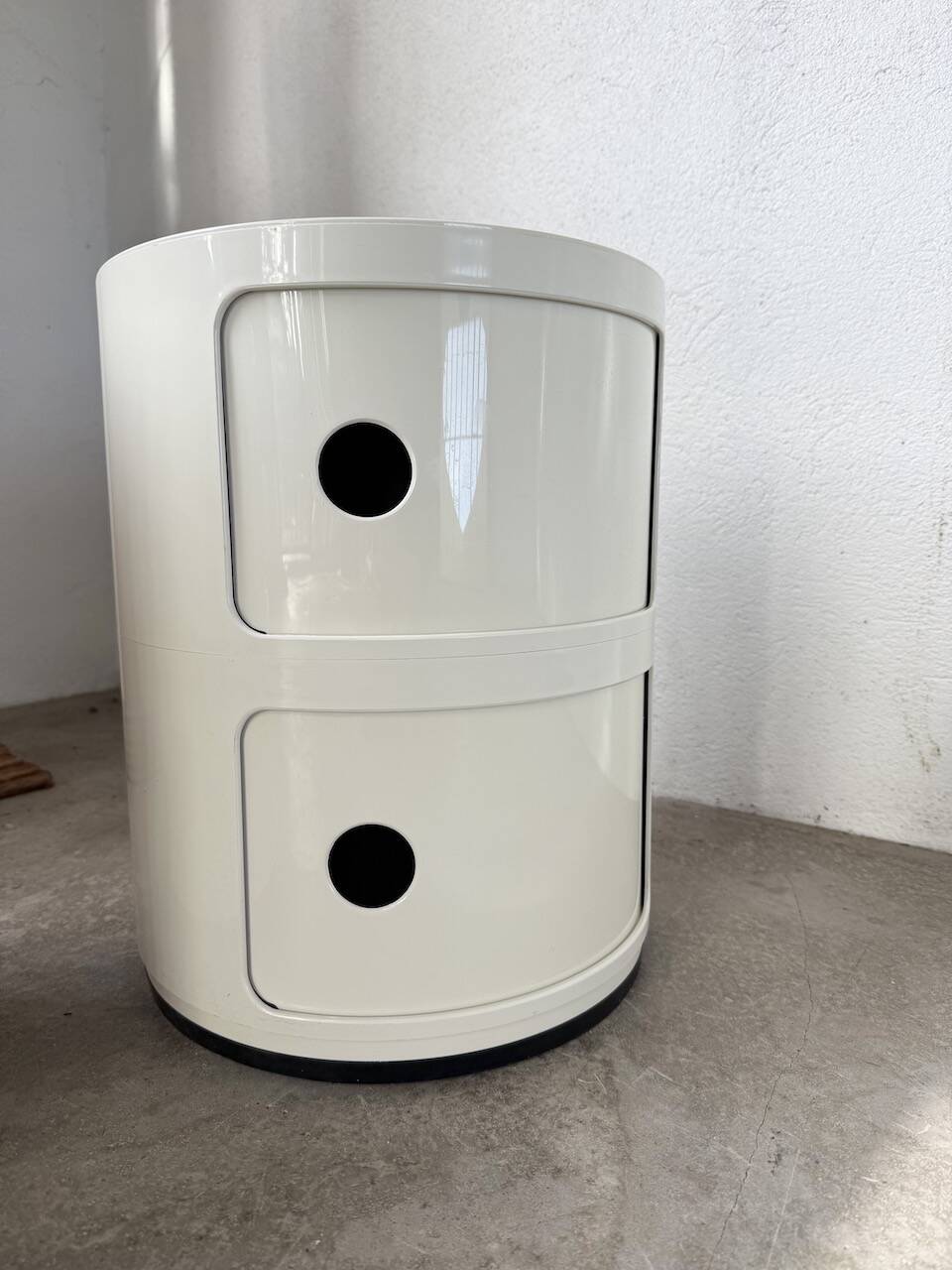 Castelli bedside tables for Kartell