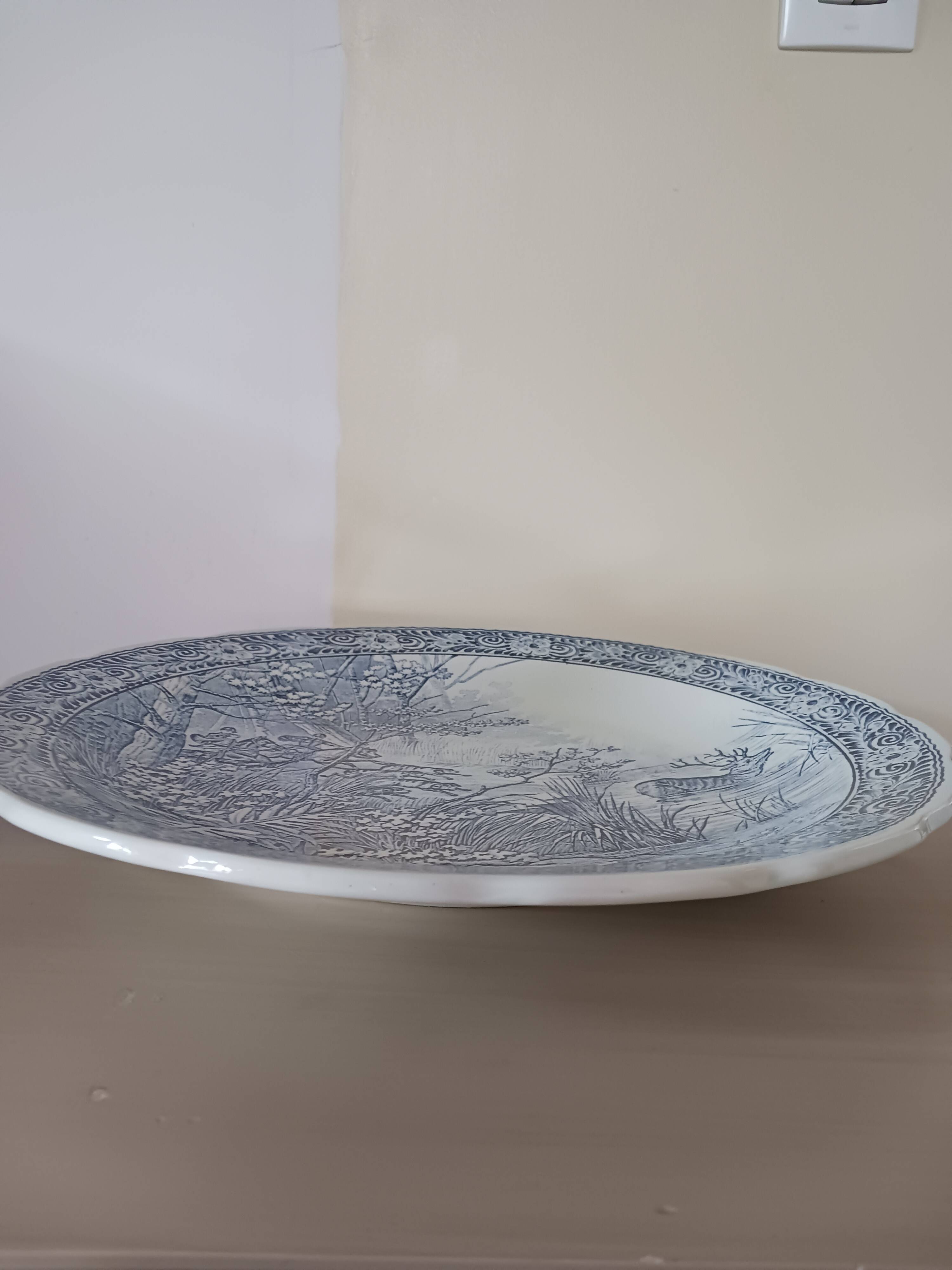 Large blue Delft plate from Boch.