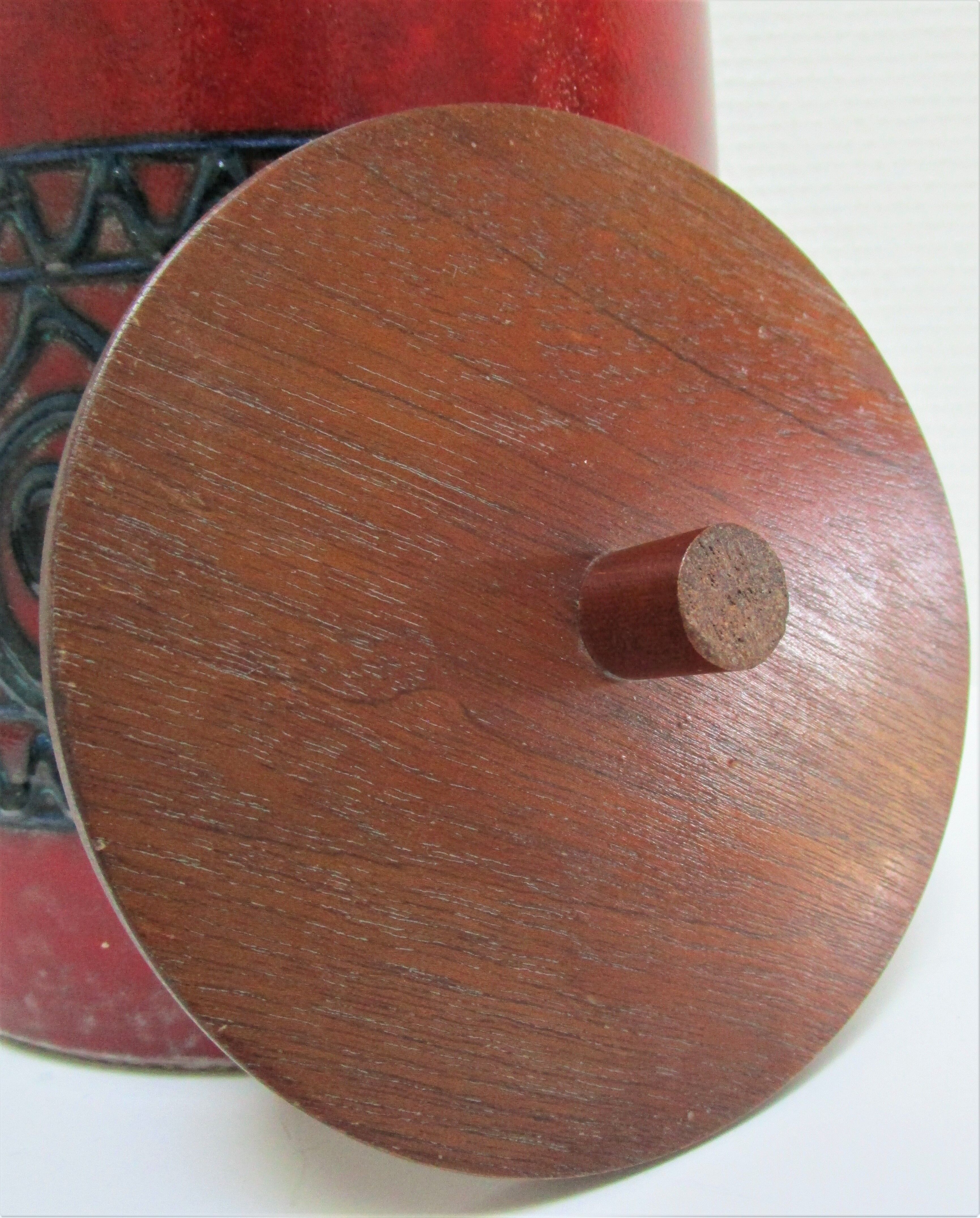 Enamelled ceramic pot with wood lid German design 70s