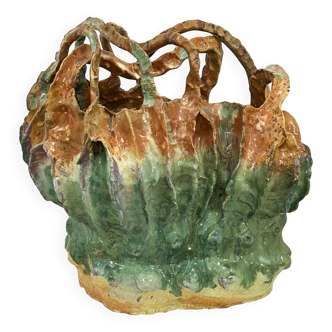 Table vase 'Caravela', created by the Portuguese artist Clara Rêgo.