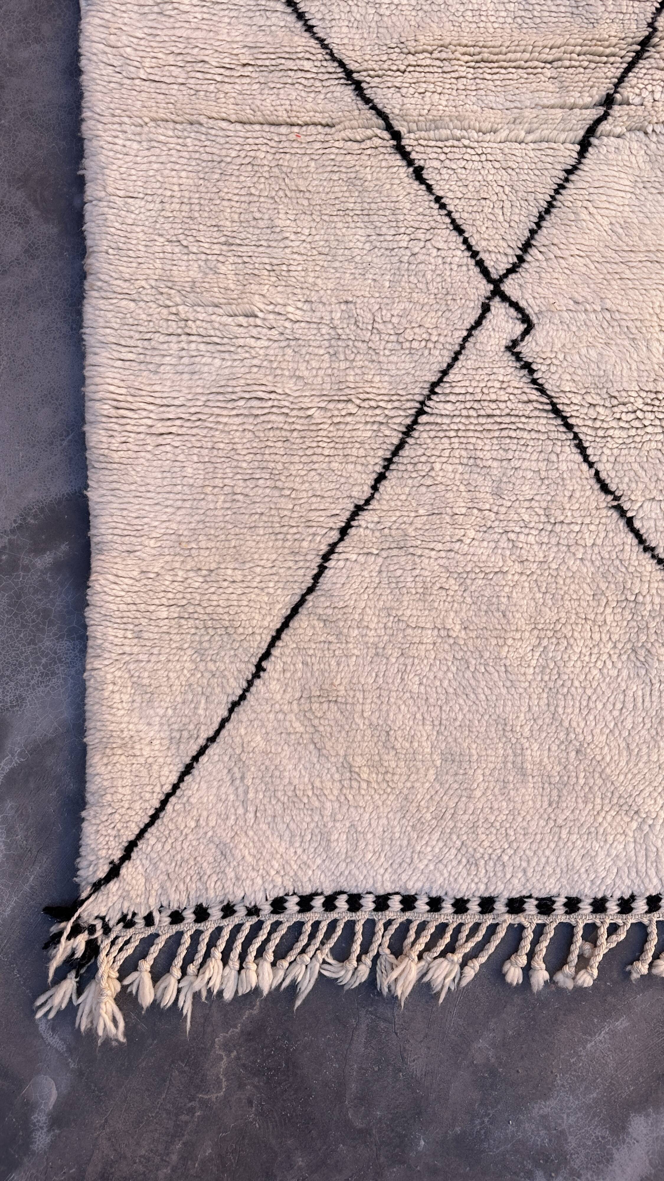 Tapis Marocain Beni M'Rirt blanc - 174 x 301 cm