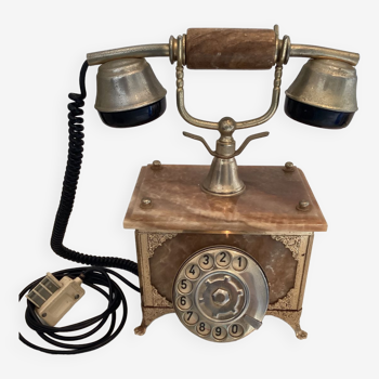 Téléphone ancien en marbre