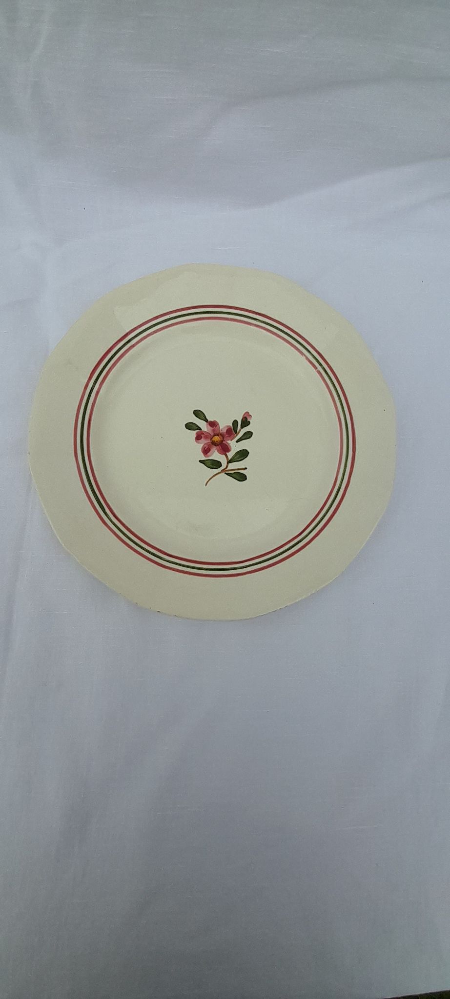Assiette plate en faïence de Sarreguemines modèle Armelle diam 23 cm