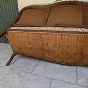 Moulded wooden bench with floral upholstery – Old-fashioned charm