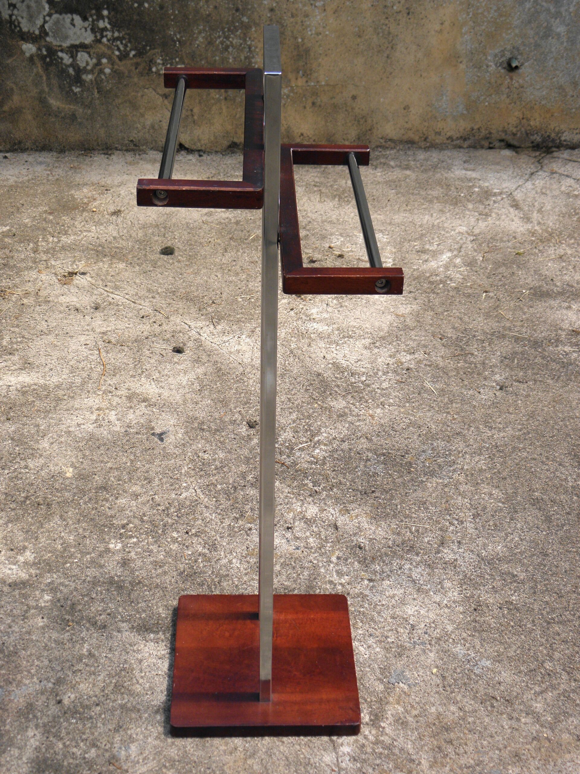 chrome and wood towel rack