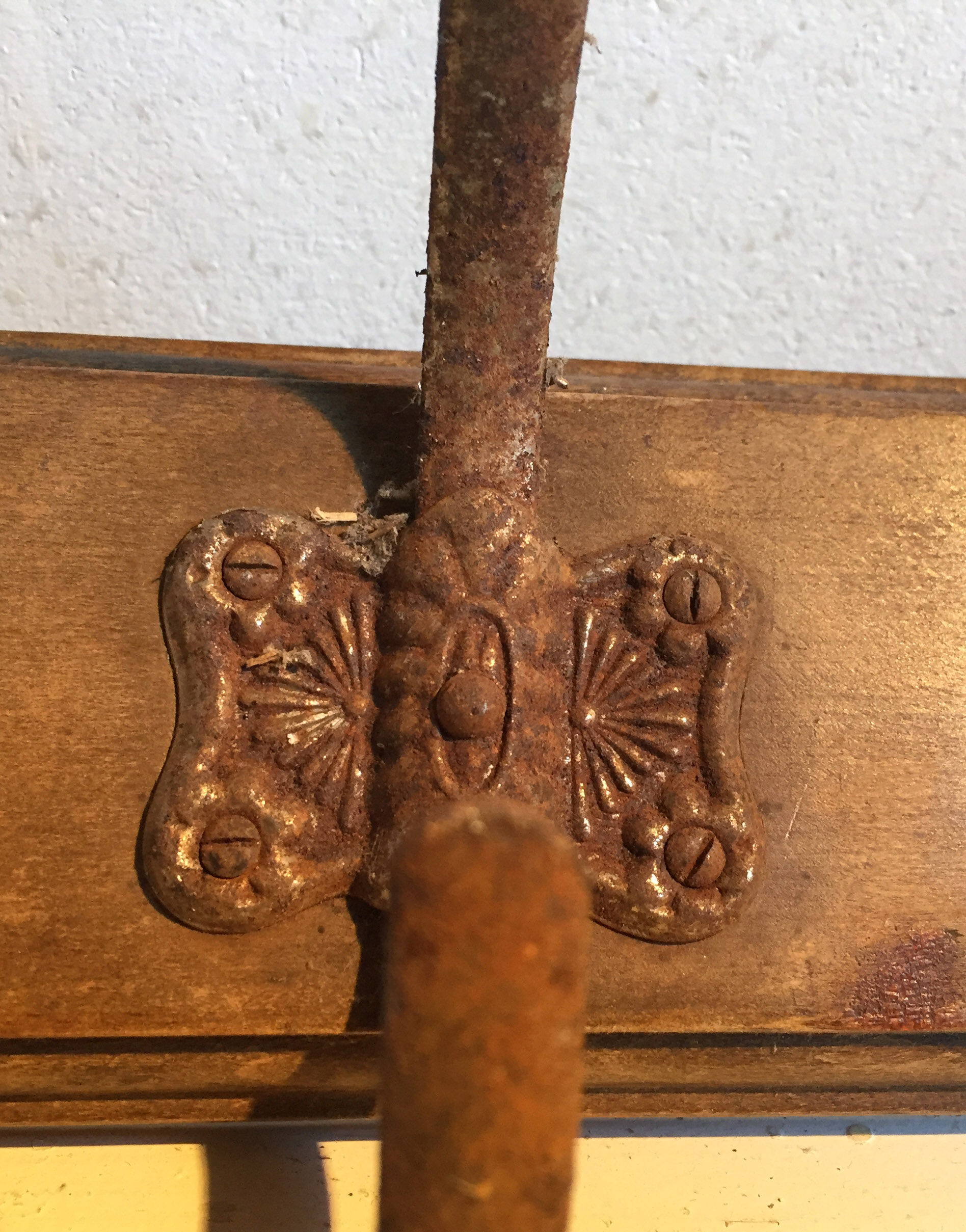 Vintage coat rack 3 hooks 54cm