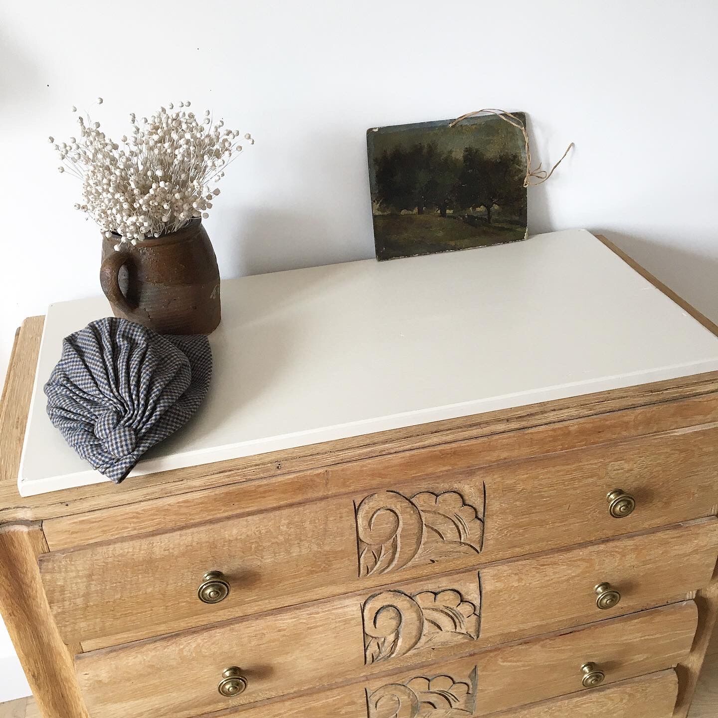 Art Deco chest of drawers
