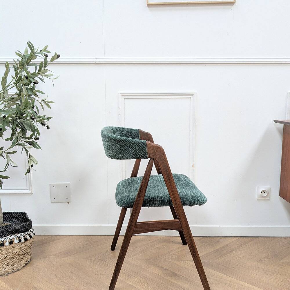 Chaise Farstrup 205 par Thomas Harlev