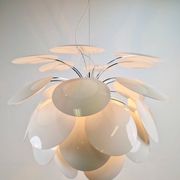 Suspension Discocó blanche par Christophe Mathieu pour Marset, années 2000.