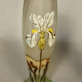 Paire de vases en verre à décor émaillé  d'iris