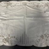Old embroidered cotton table runner - circa 1900 - l 105 cm / l 68 cm