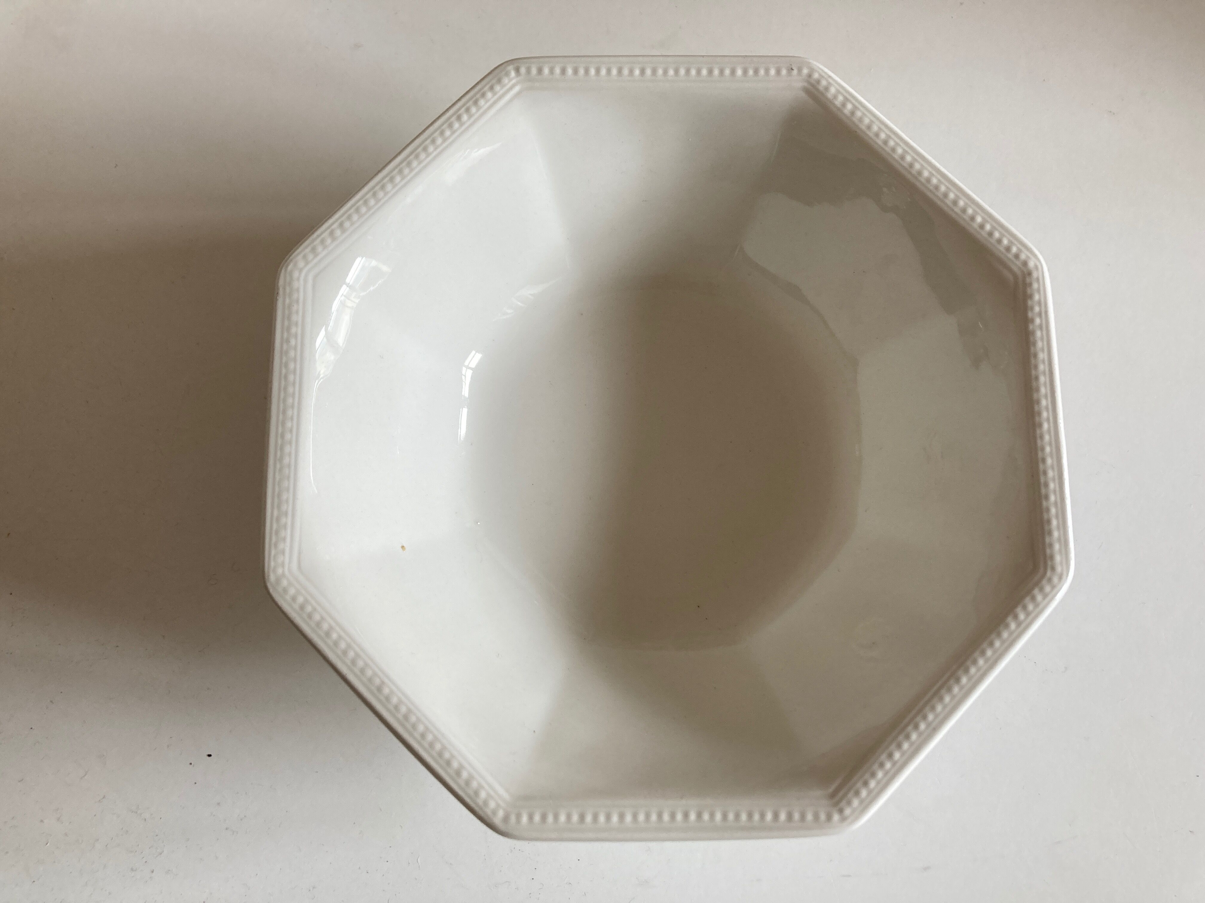Set of 4 octagonal plates neo-classic pearls Johnson Brothers Ironstone