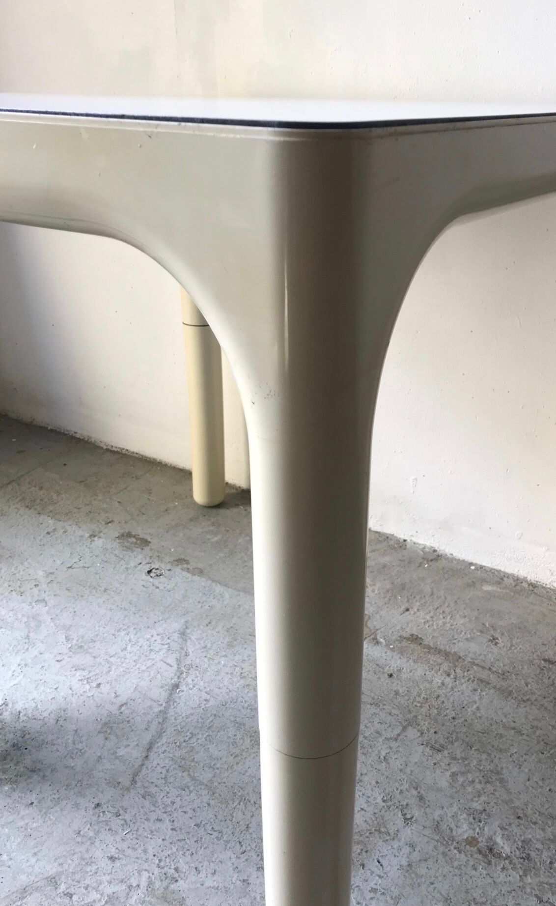 Table 1970 ring design Longato, Italie
