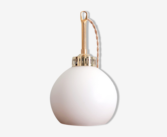Baladeuse globe opaline