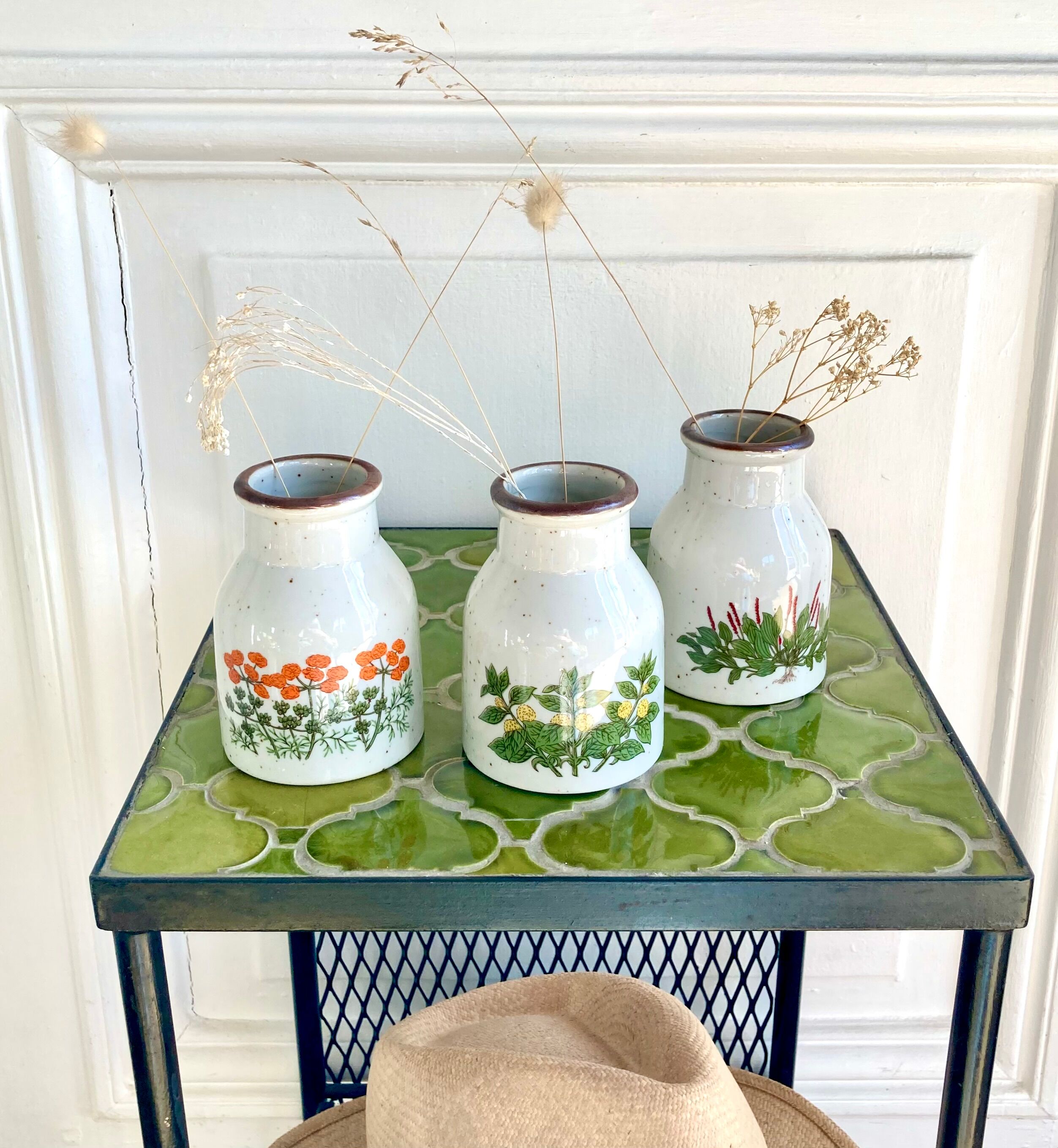 Vases en grès décor herbier