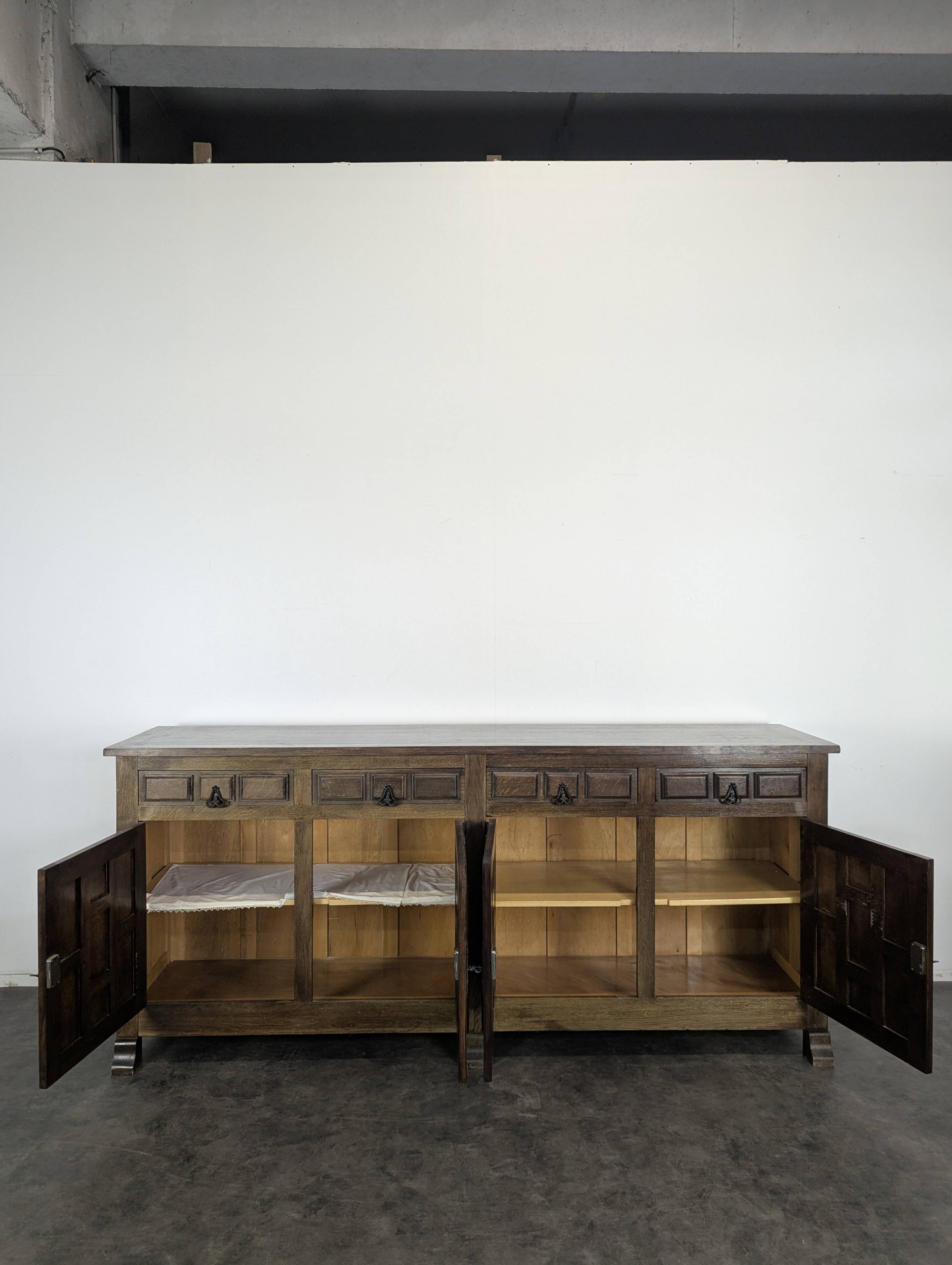 Spanish enfilade in solid oak
