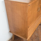 1950s vinyls dresser