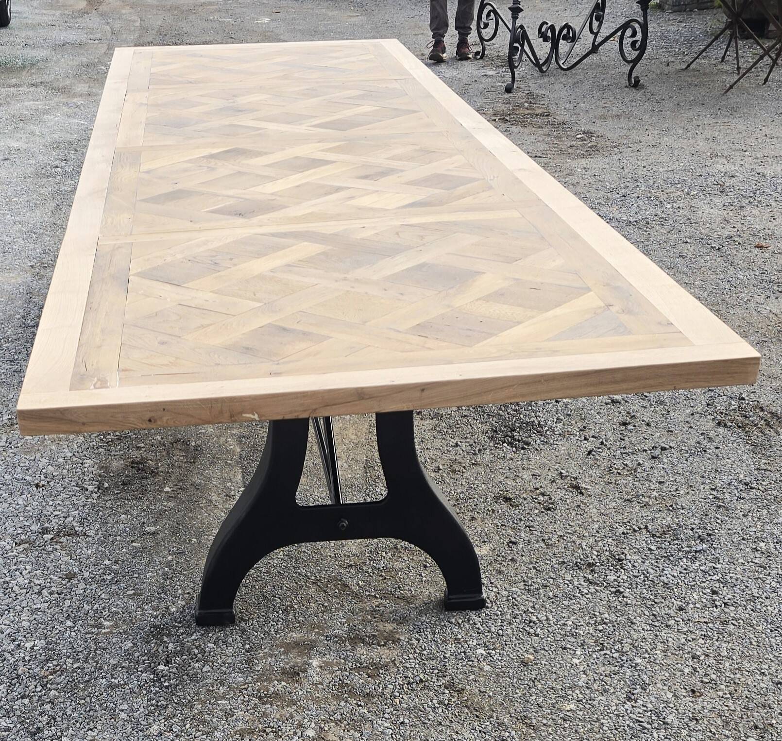 Very large floor table, versailles, 18th century