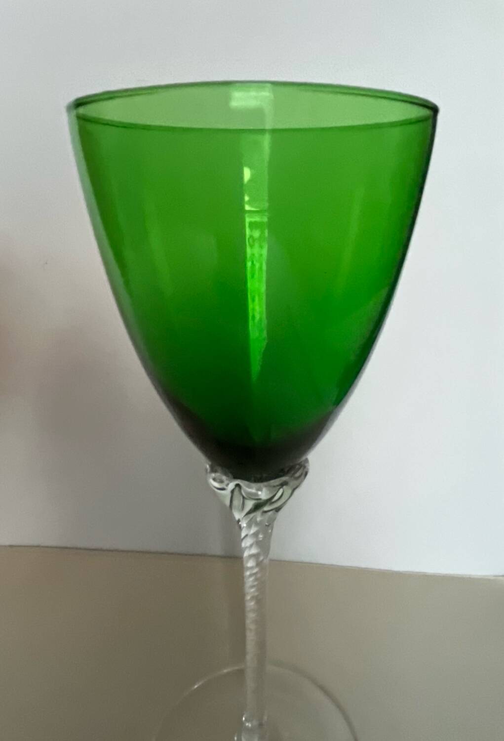 4 coloured stemmed glasses