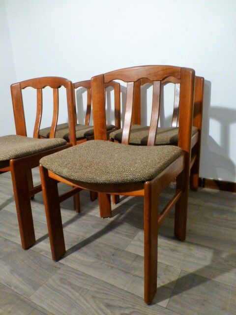 4 vintage wooden chairs