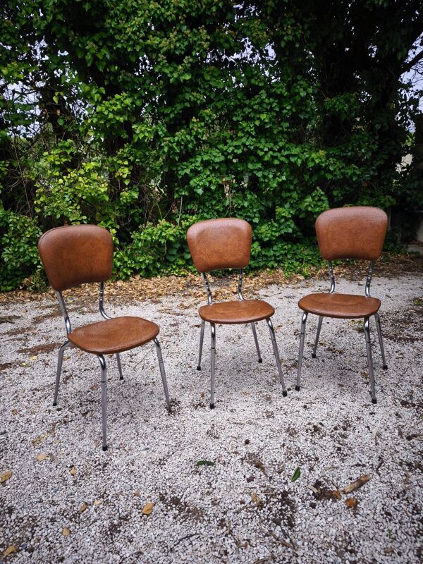 3 chaises en simili cuir et acier, années 50-60