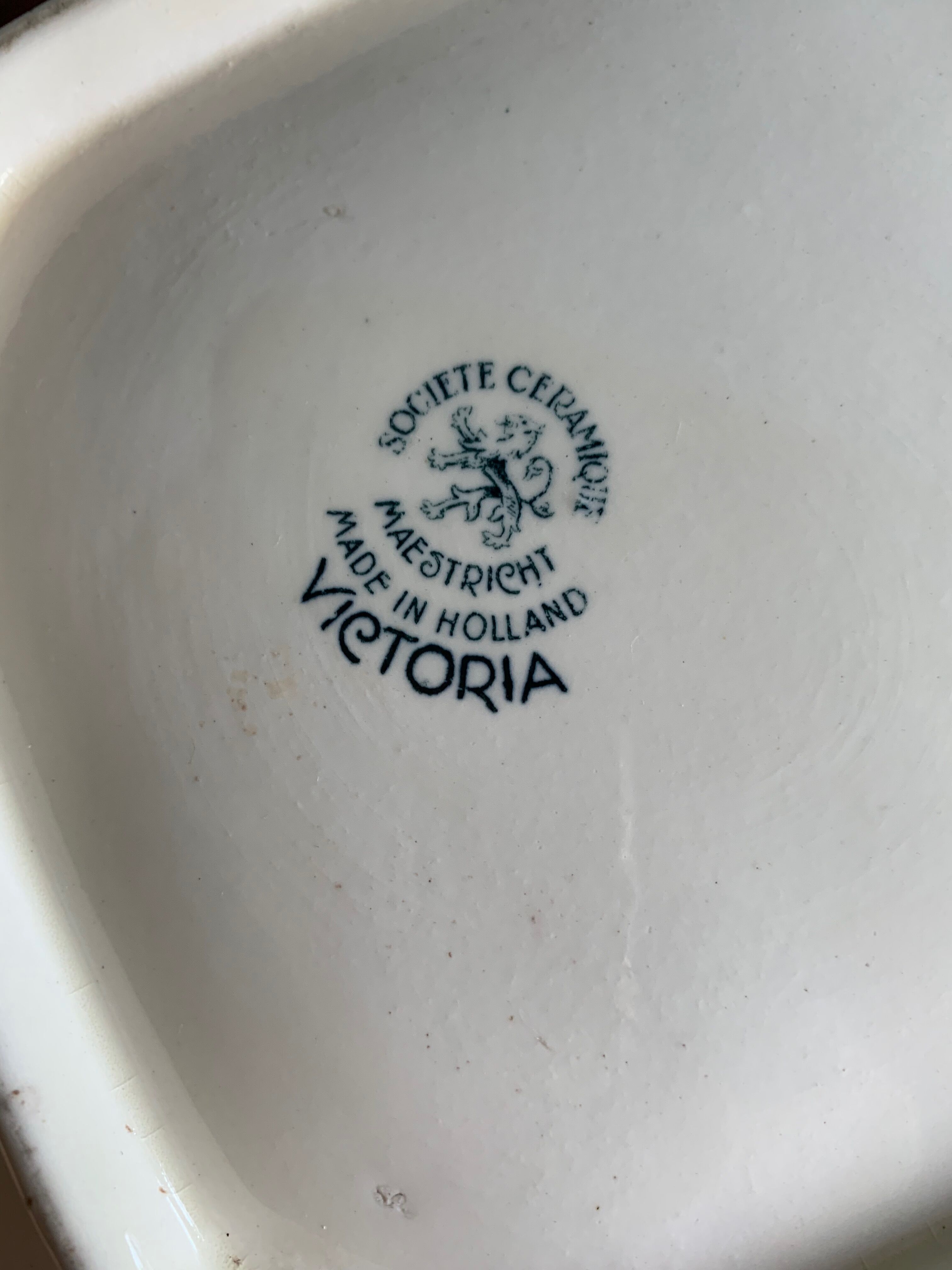 Set of 3 serving dishes in Maastricht ceramic