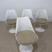 Set of 4 Tulip chairs by Knoll – Eero Saarinen – 1960s/70s