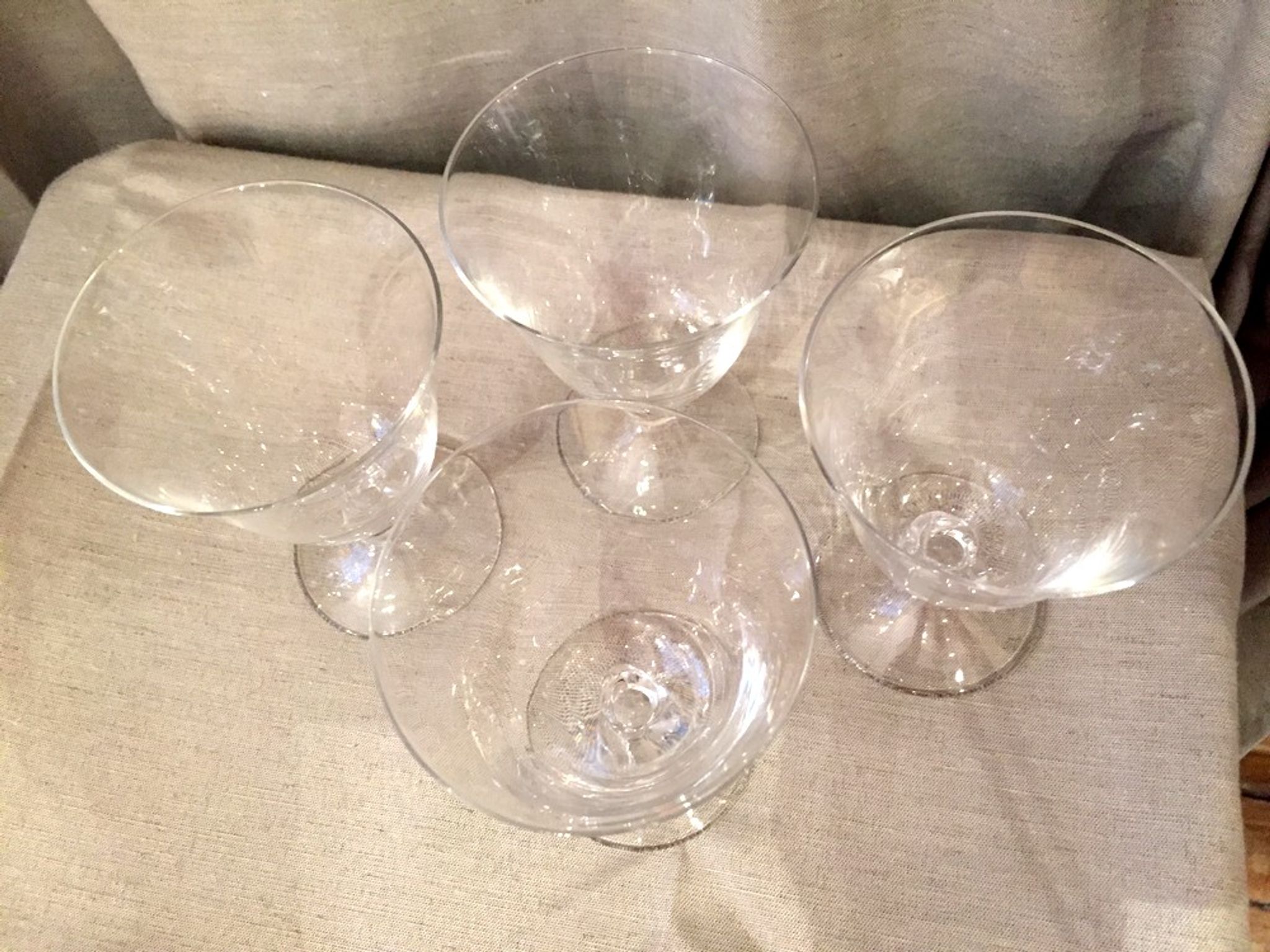 Suite de 4 verres a vin rouge en cristal daum modele orval