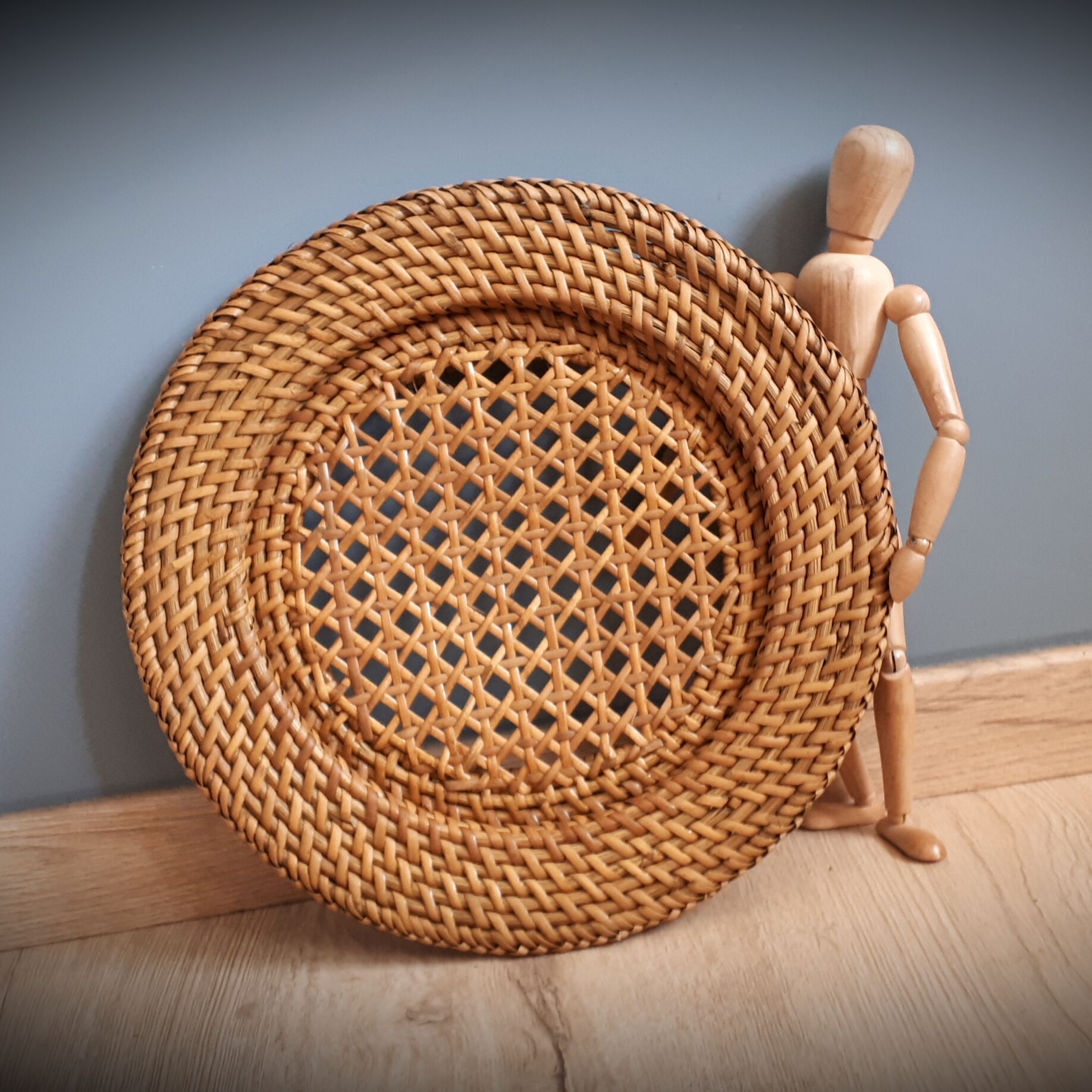 Wicker subplate