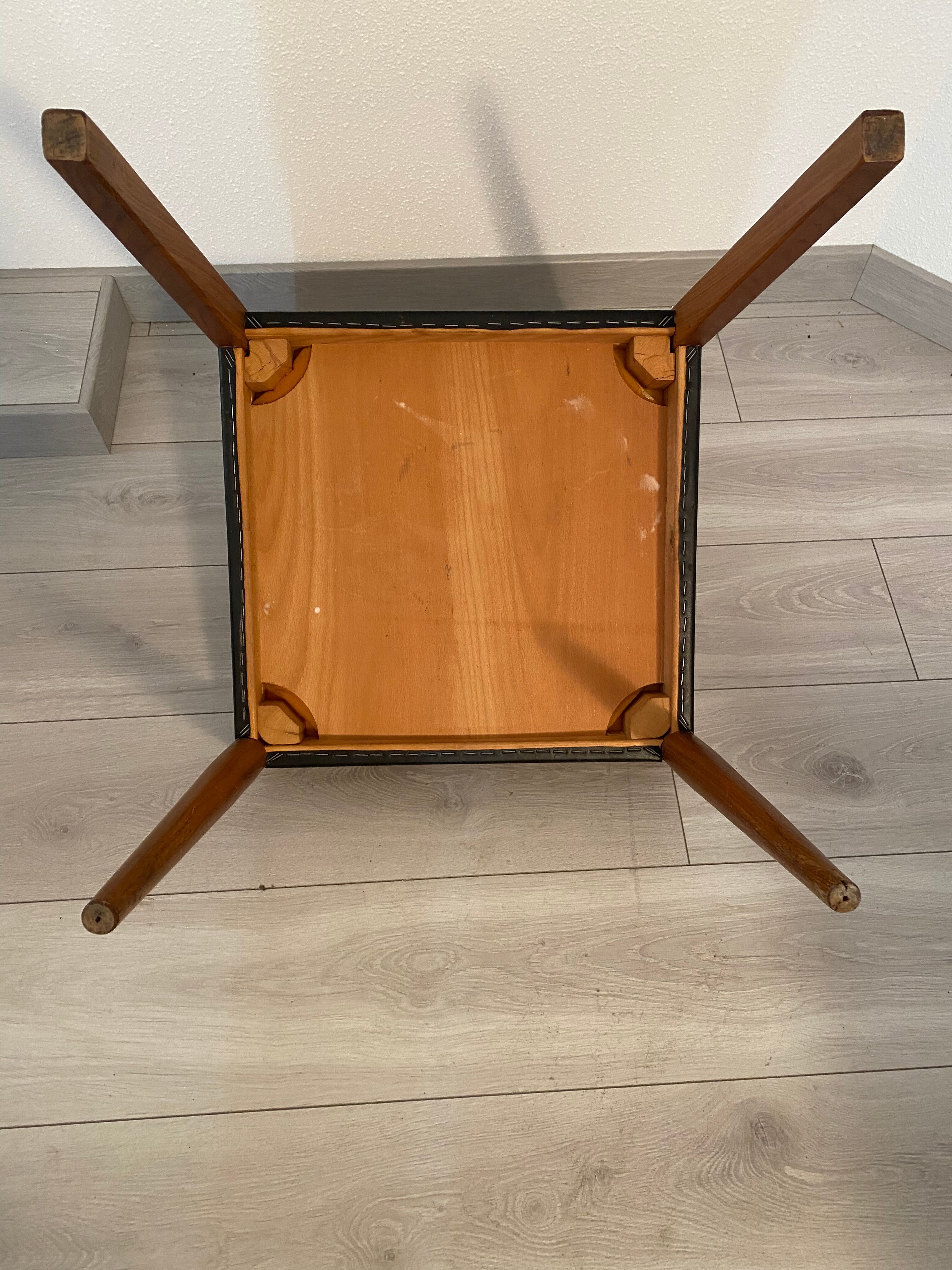 Lot 6 Scandinavian chairs year 60/70 beech and imitation leather