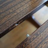 Scandinavian extendable table