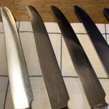 Set of 6 two-coloured Bakelite knives