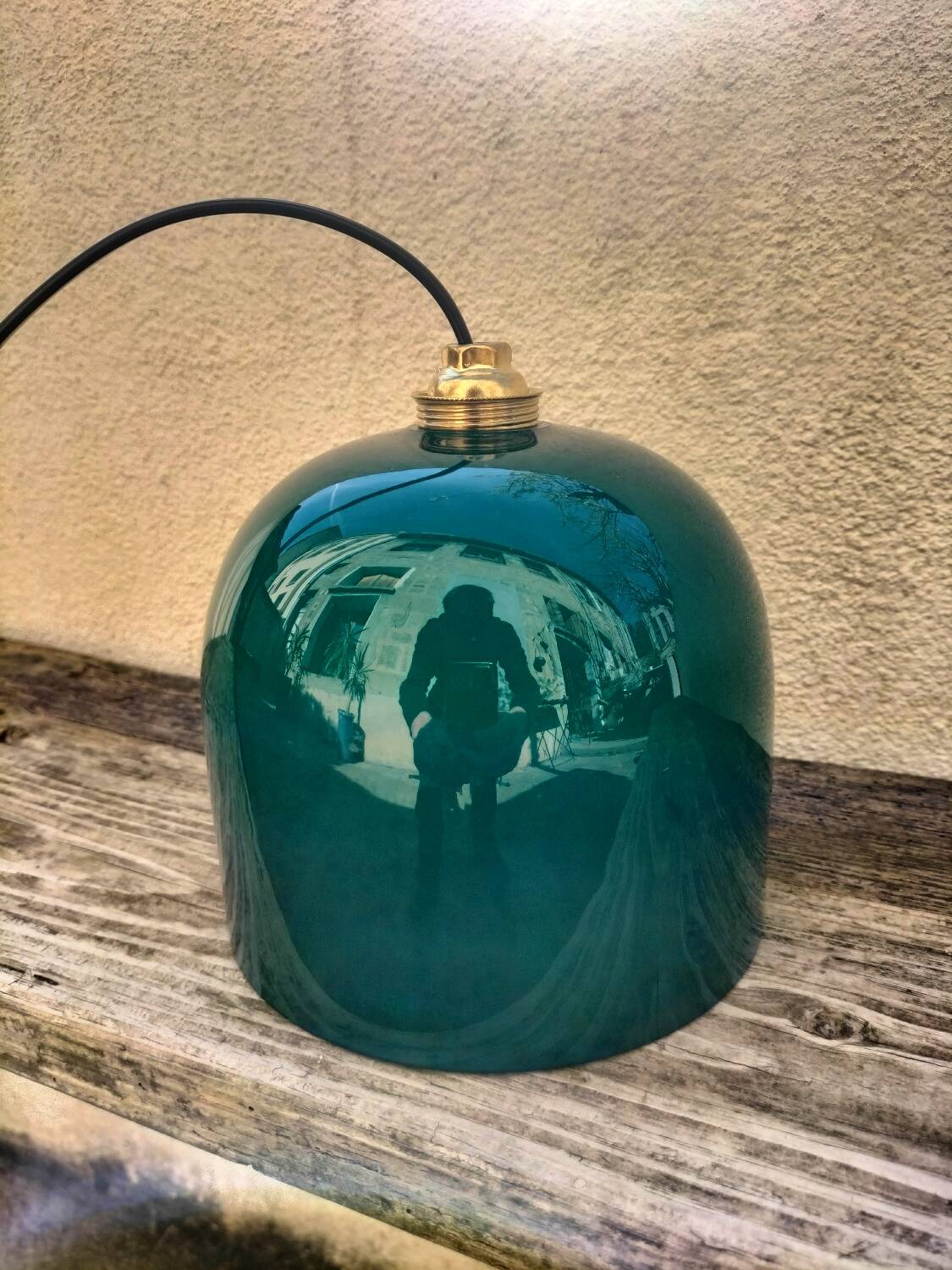 Green opaline suspension