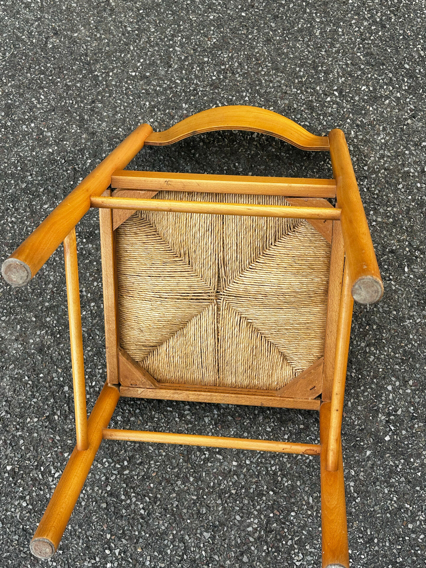 Paire de chaises en bois et paille – années 50-60