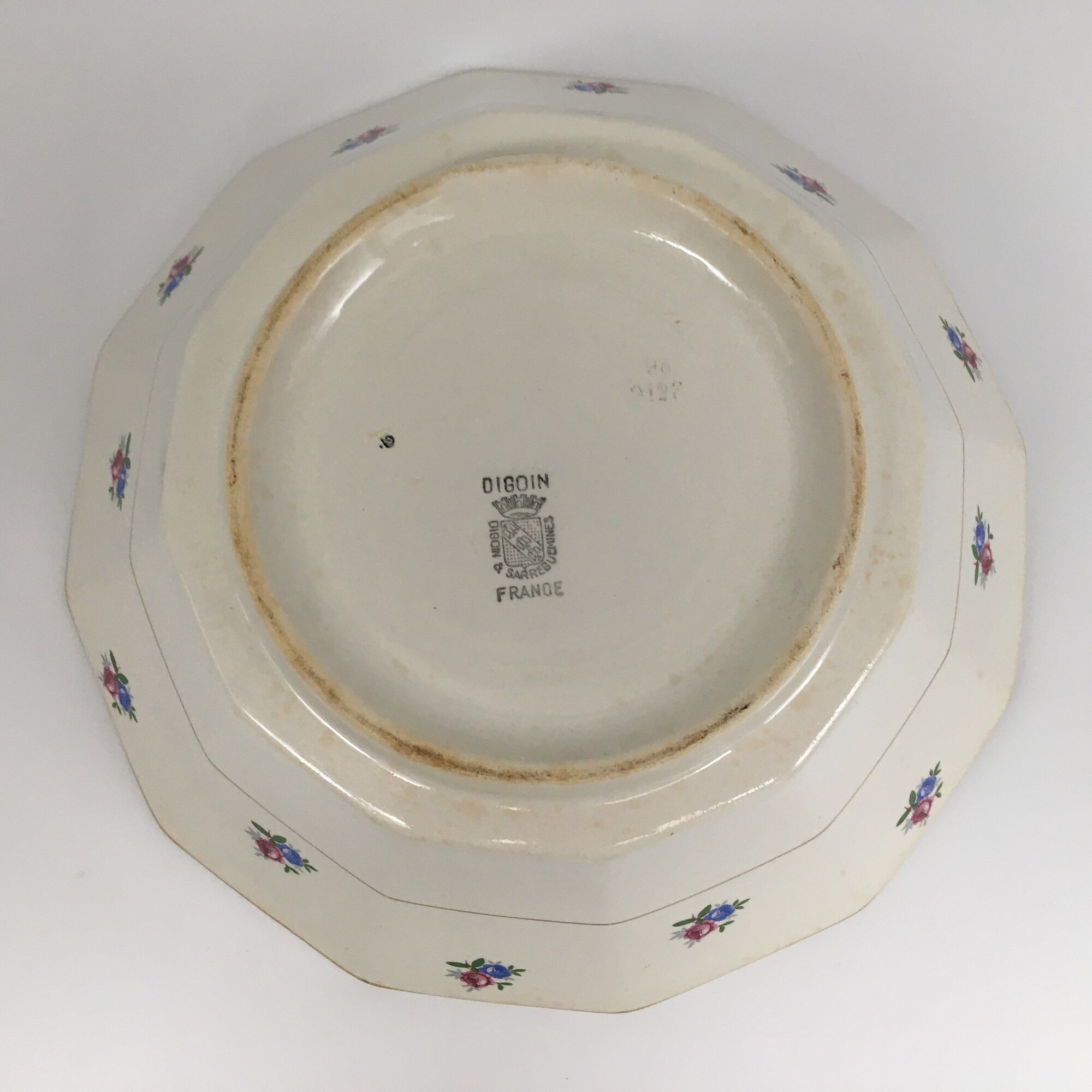 Serving Dish/Salad Bowl Stamped "Digoin & Sarreguemines"