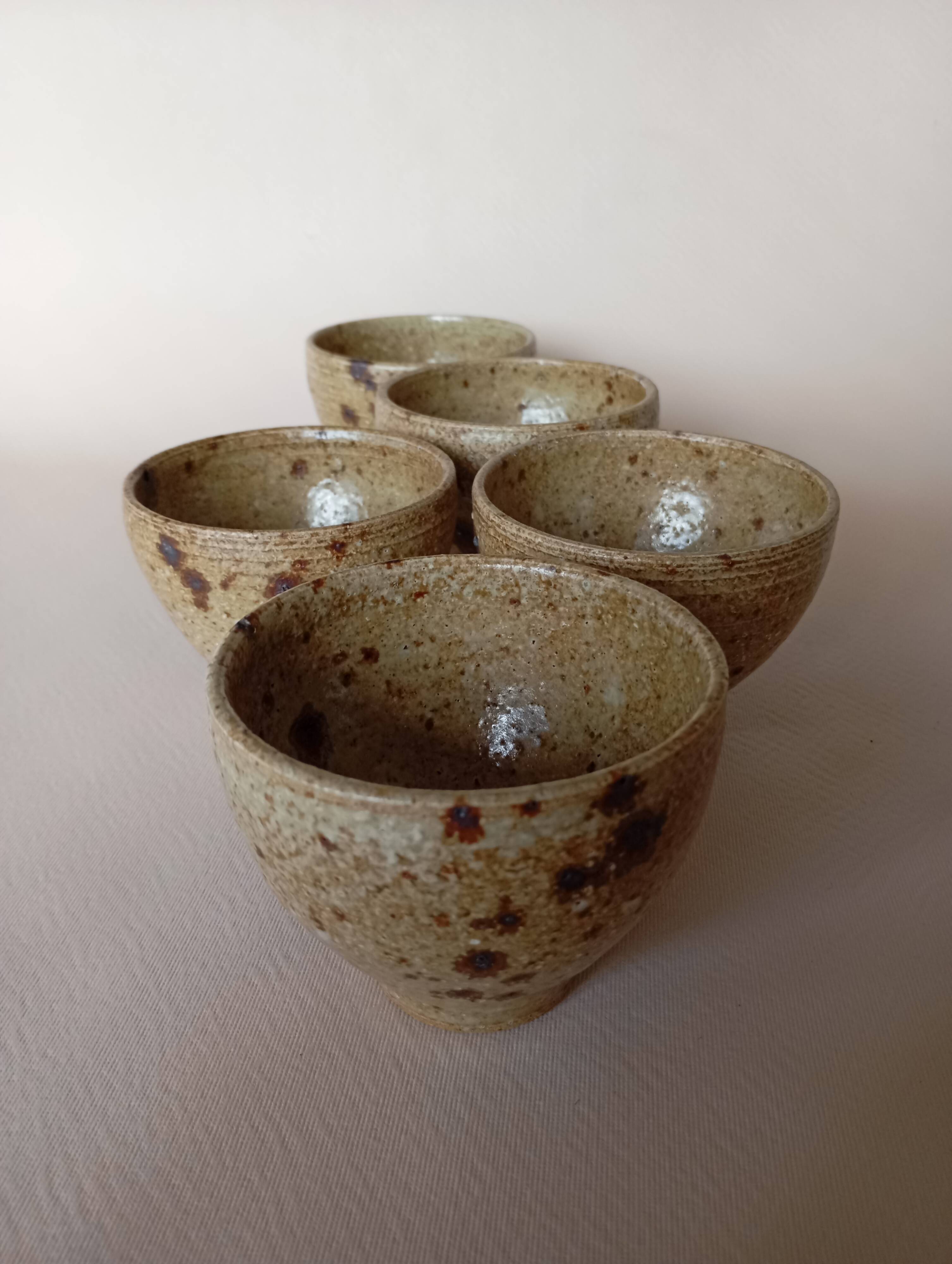 5 stoneware tea bowls