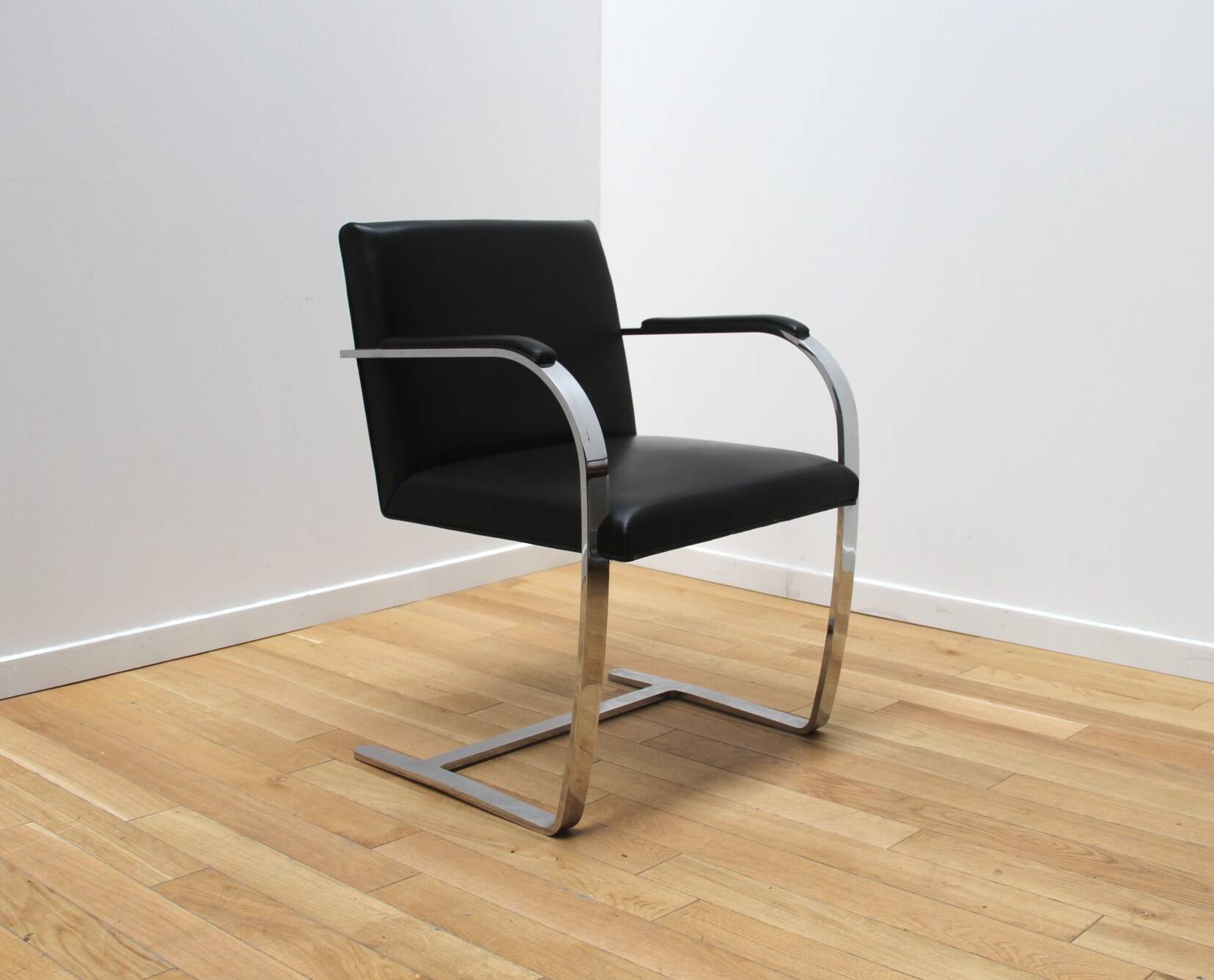 Fauteuil de bureau BRNO, Mies Van Der Rohe
