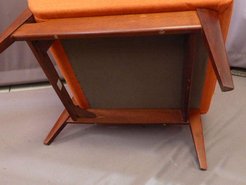 Vintage 4 Suite or pair chairs