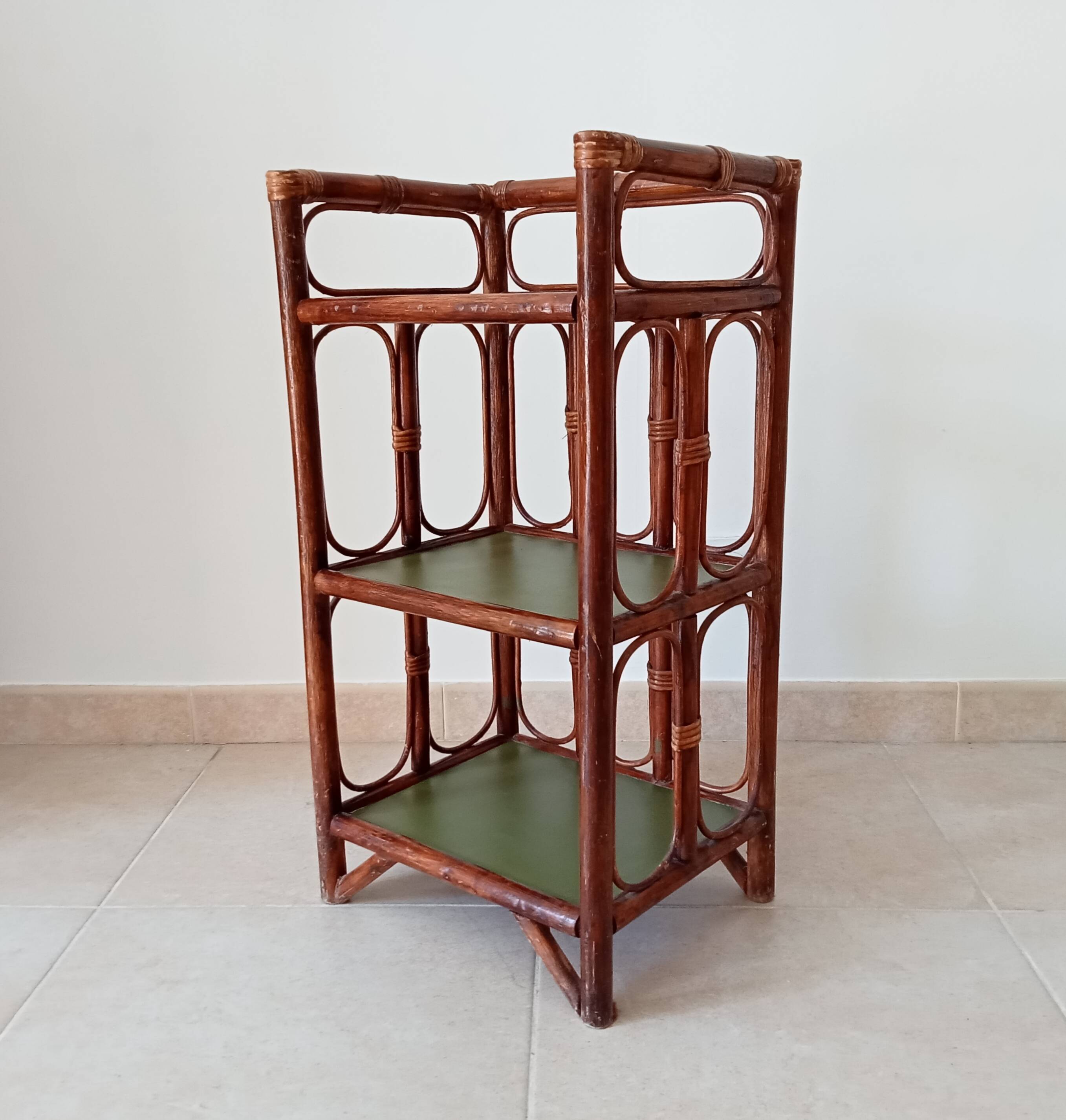 Vintage stand shelf in bamboo and rattan