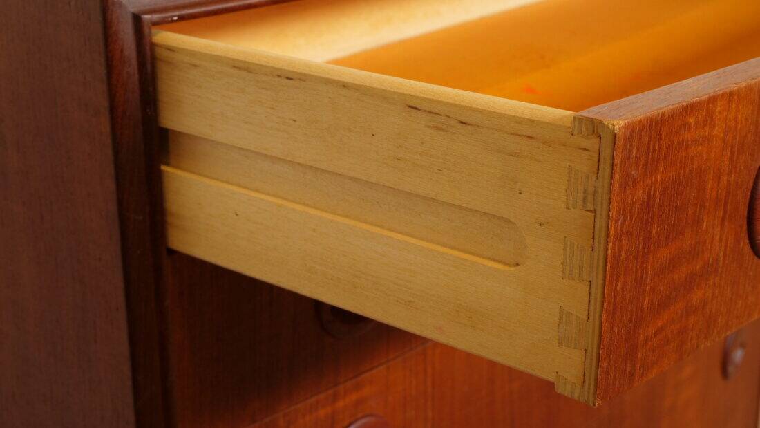 Vintage Danish chest of drawers | Teak | 7 drawers | 114 cm