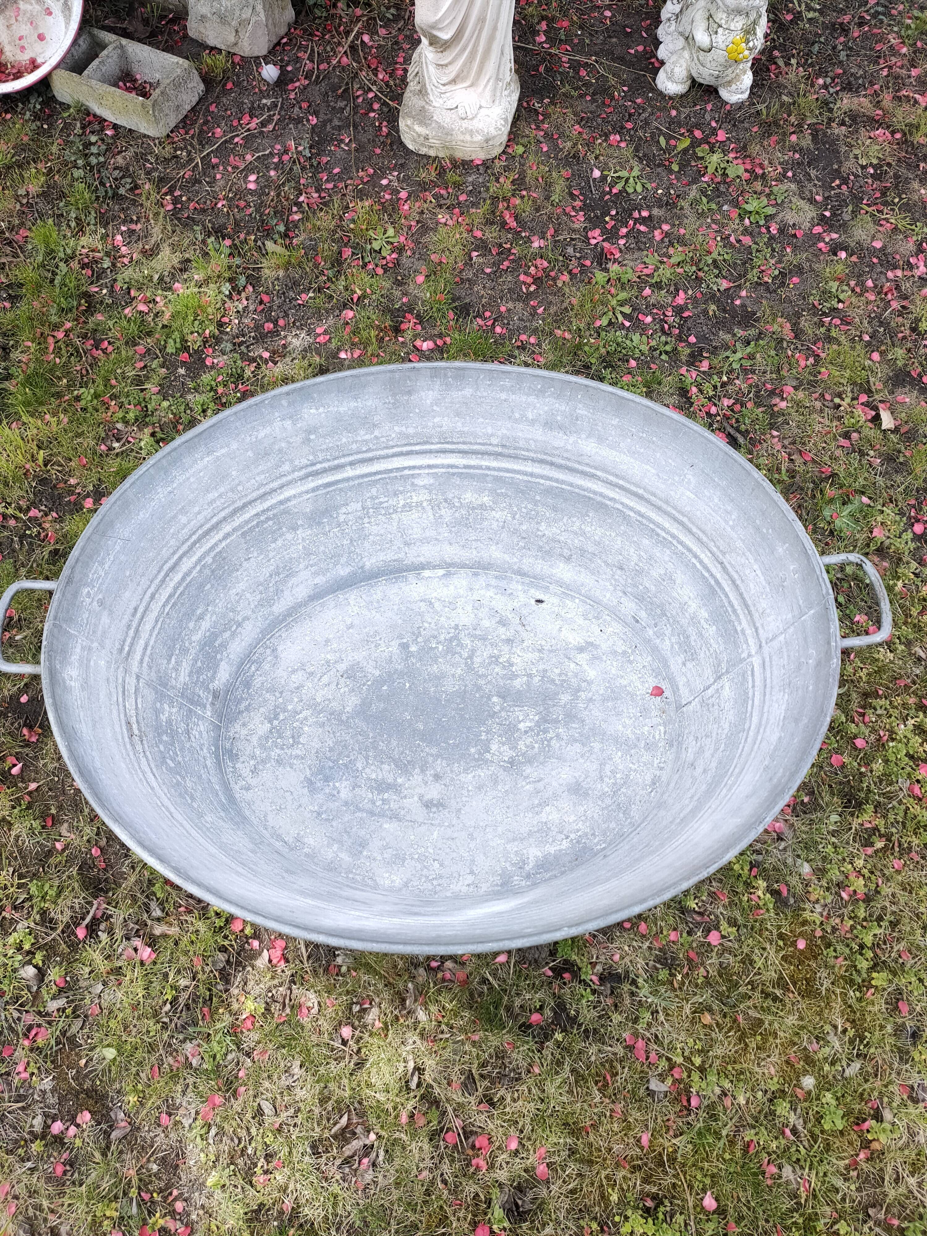 Bassine en zinc