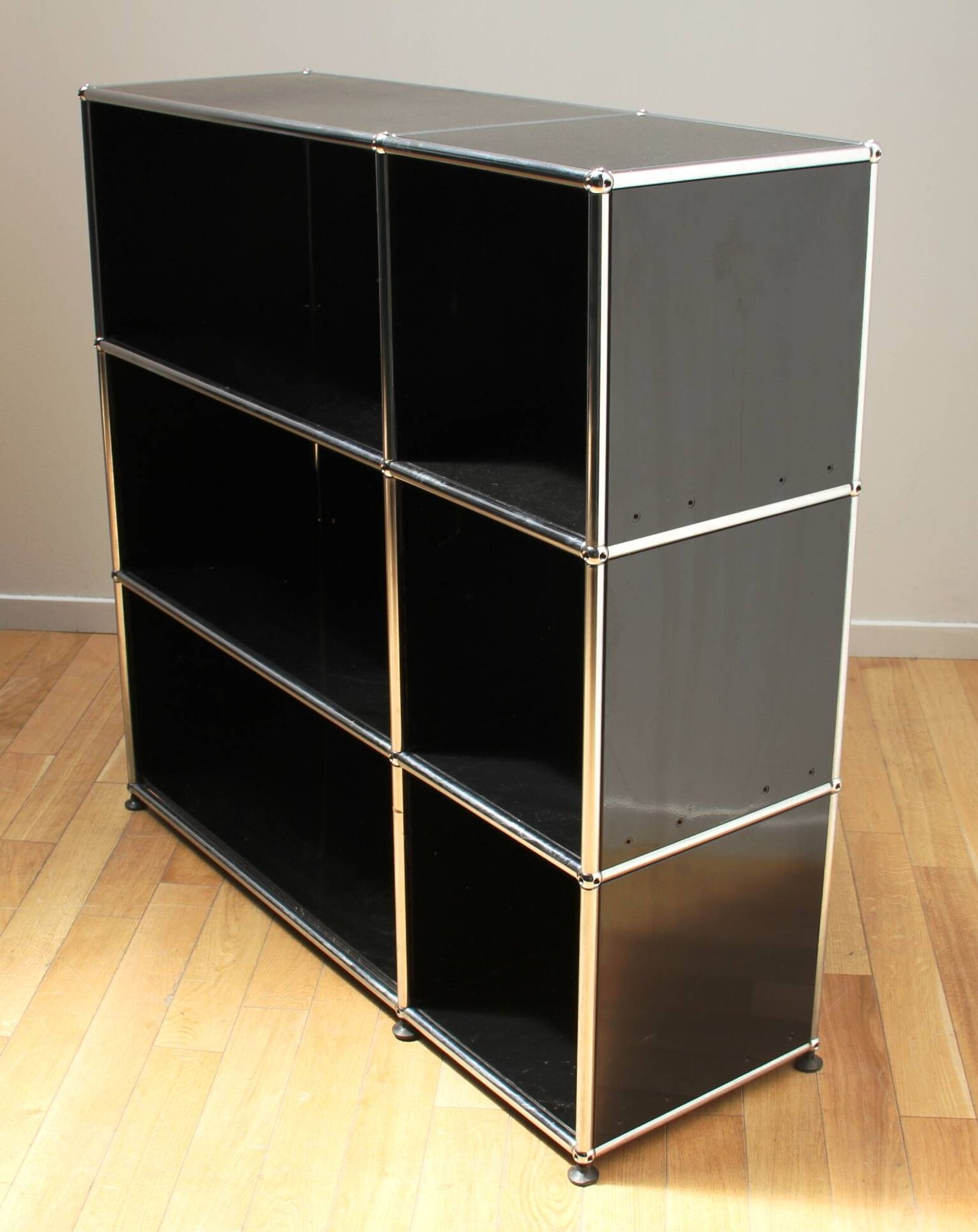 USM Haller storage unit