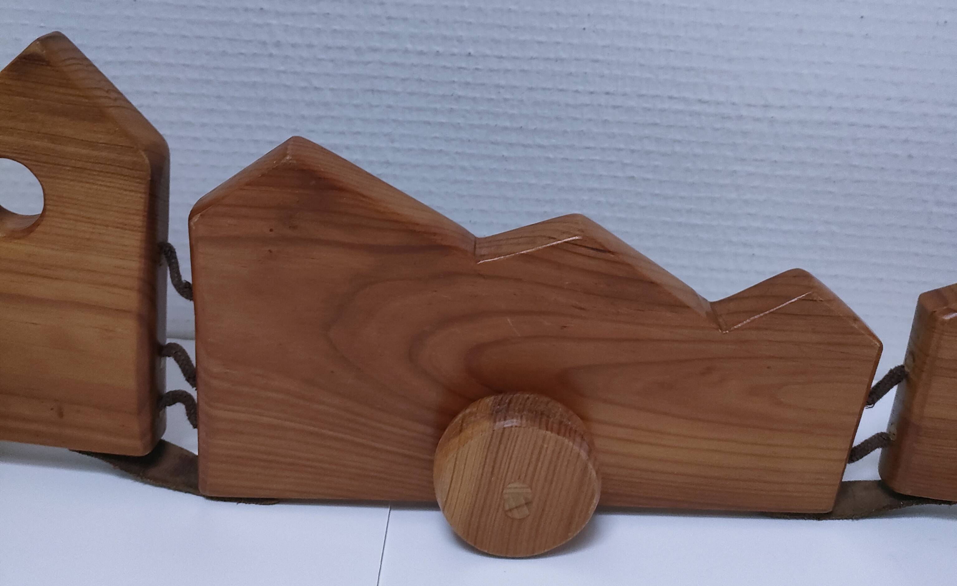 XL wooden crocodile sculpture