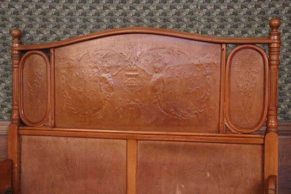 Lit & table de nuit Joseph et Jacob Kohn bois courbé