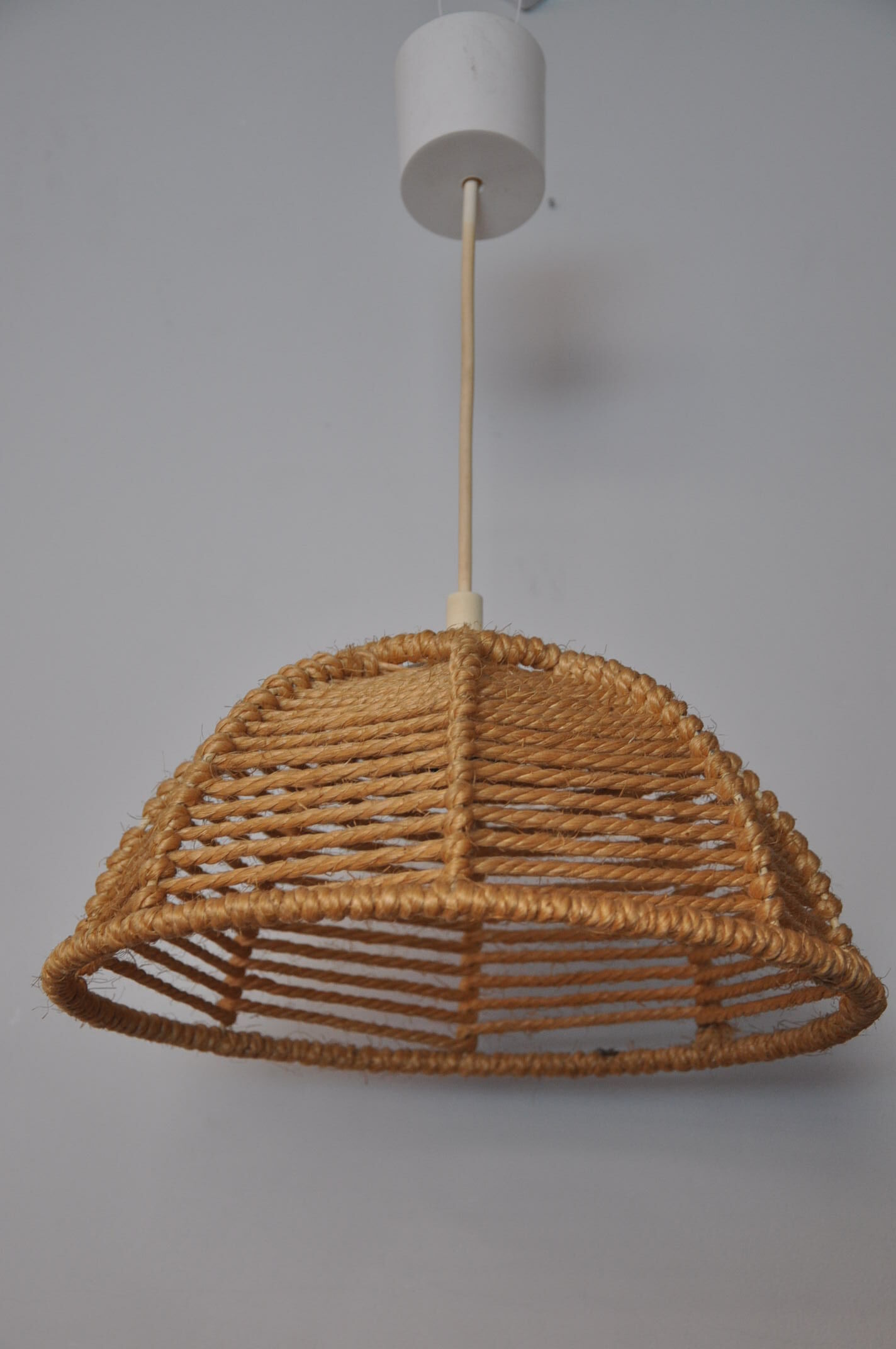Vintage rope suspension