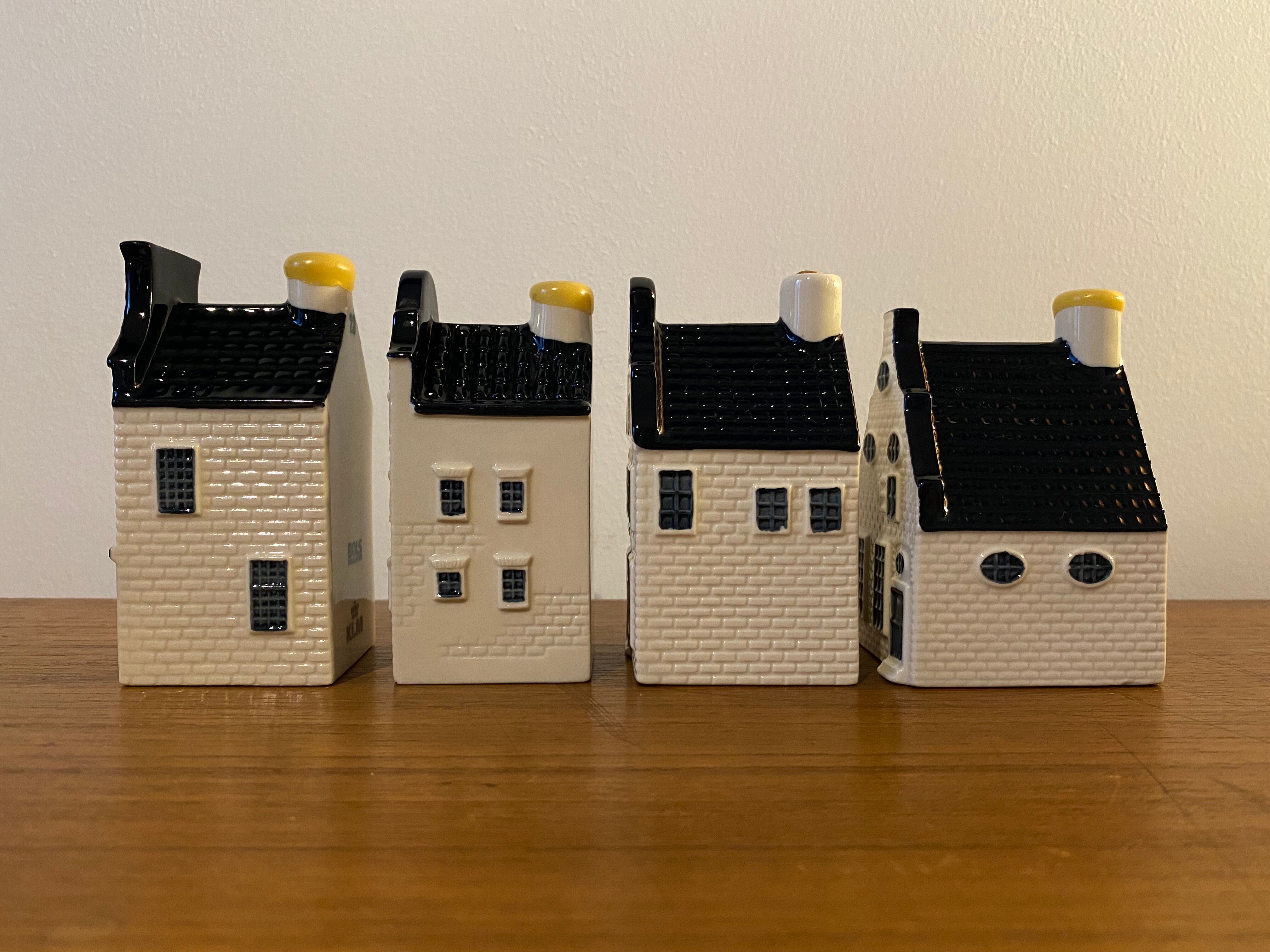 Blue delft's for KLM by BOLS