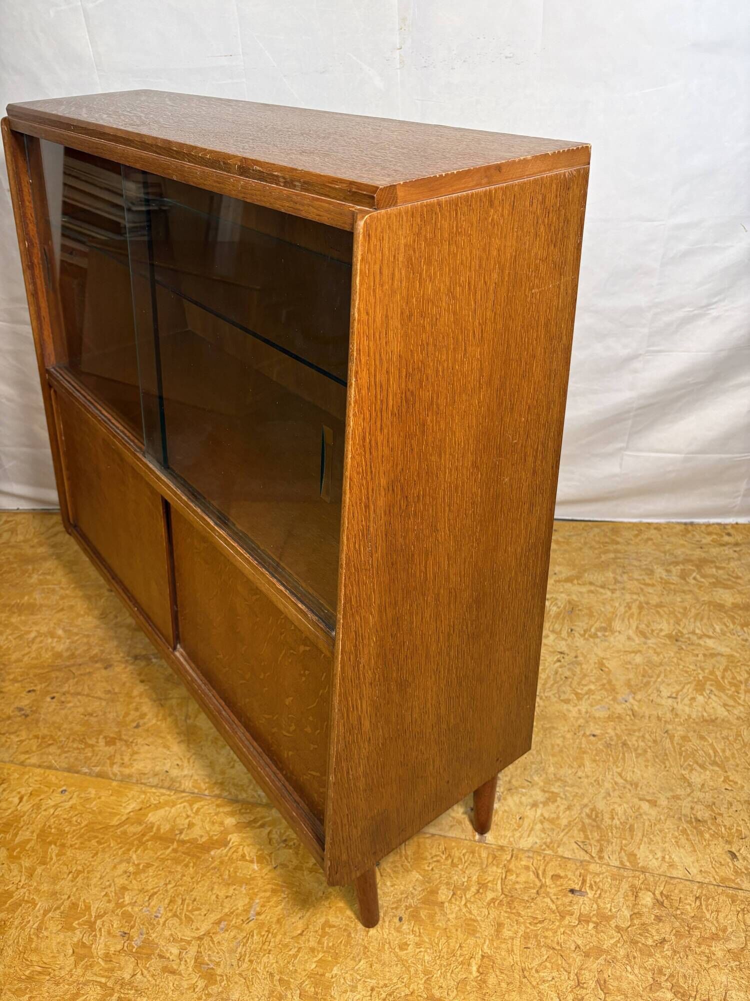 Mid-Century Retro Vintage Oak Display Cabinet by G Plan – Brandon Range   C